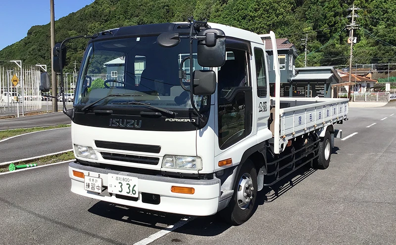 中型車の合宿免許
