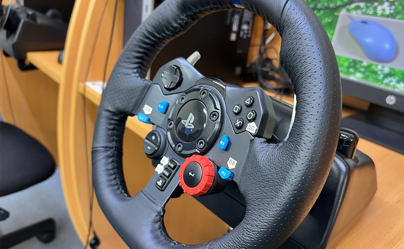 運転者適性診断講習 ハンドル