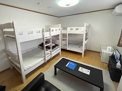 アルバス 4人部屋